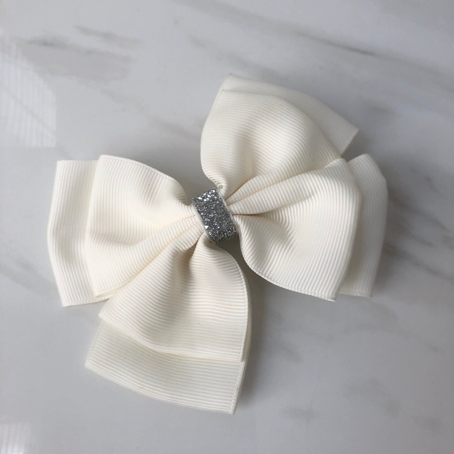 Mignon Hair Bow